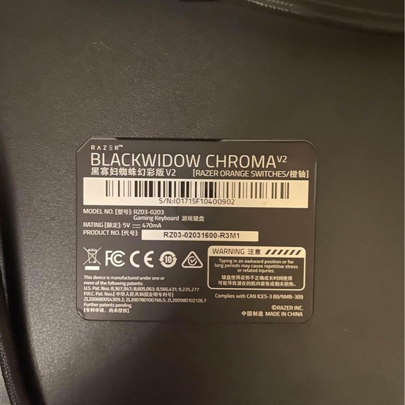Razor BlackWidow Chroma V2 Cable Keyboard - Picture 2 of 2